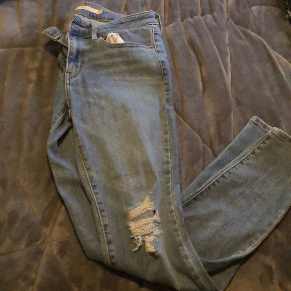 Levis 711 skinny jeans